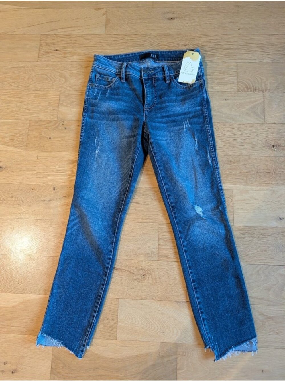 Kut From The Kloth Medium Wash Distressed Skinny Jeans W/ Frayed Hem, Size 4